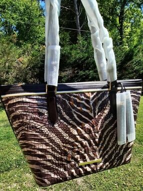Brahmin COFFEE BENGAL MEDIUM ASHWER BRAND NEW
